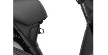 CONVENIENT DUAL LUGGAGE HOOKS